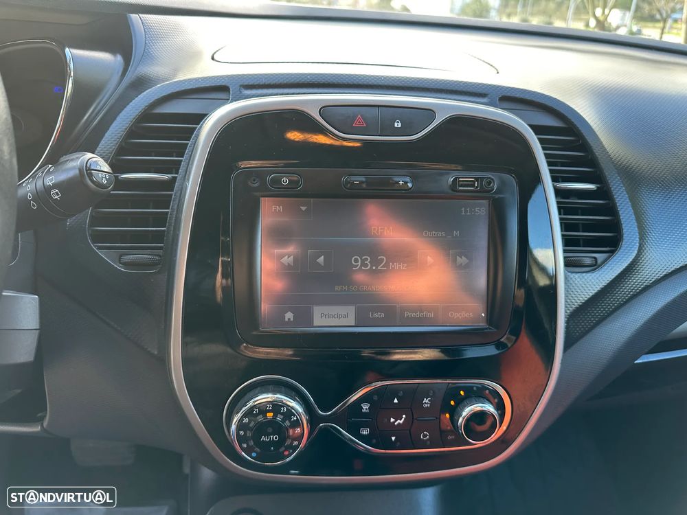 Renault Captur ENERGY TCe 120 EDC Luxe - 24