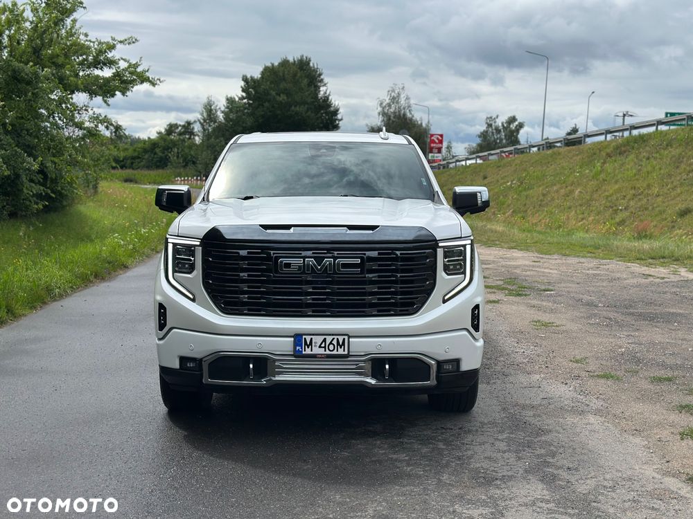 GMC Sierra - 3