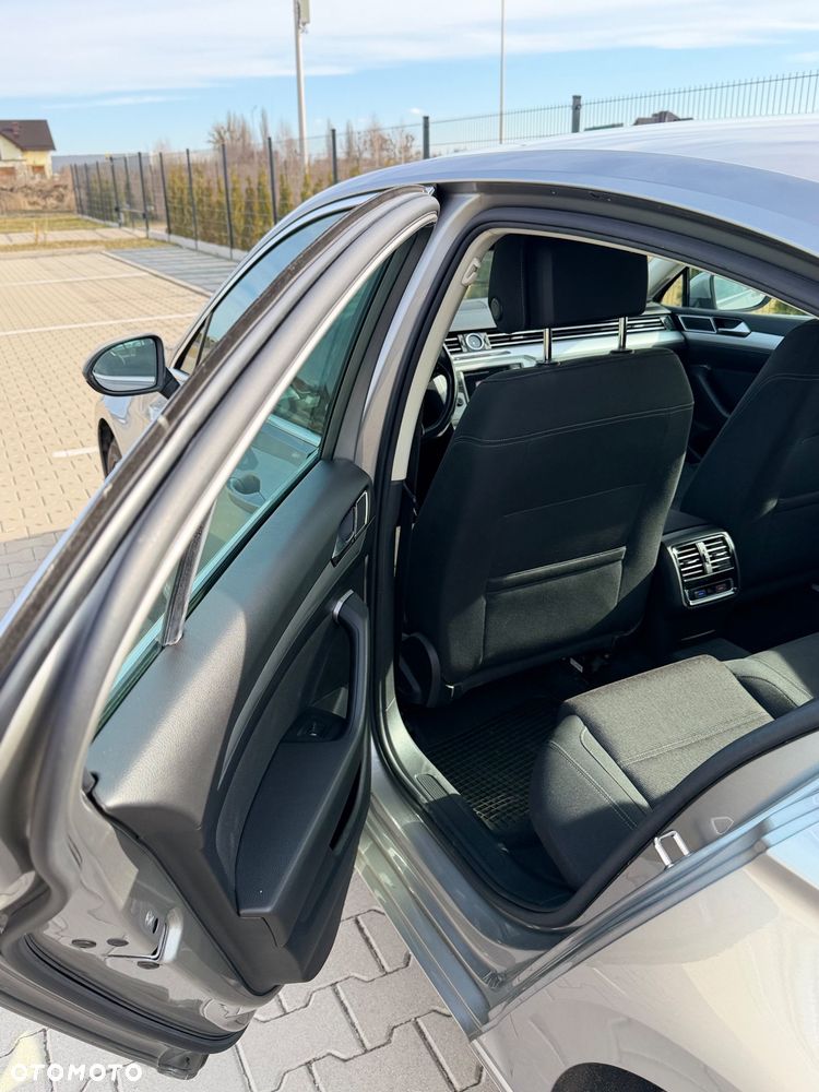 Volkswagen Passat 1.8 TSI BMT Comfortline DSG - 10