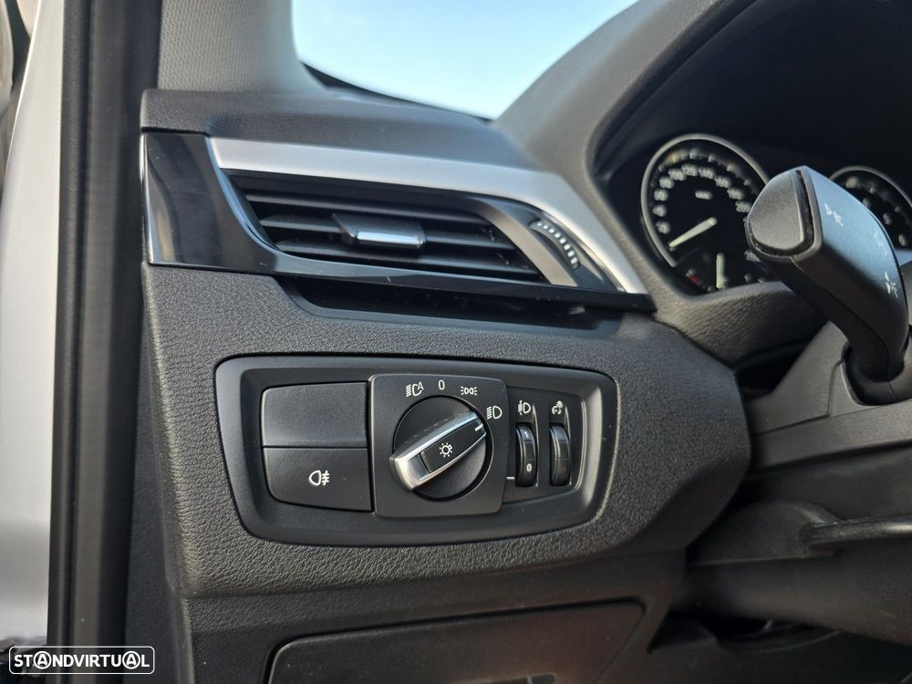 BMW X1 25 e xDrive xLine - 37