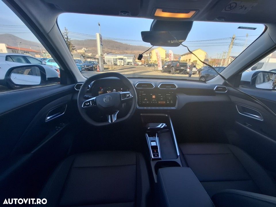 MG ZS HEV Hybrid+ Luxury - 10