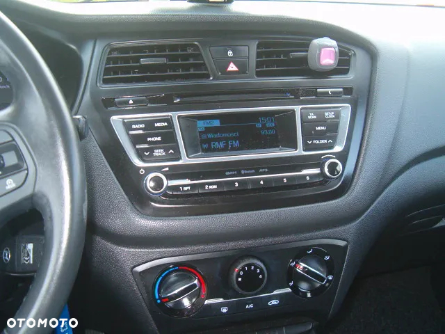 Hyundai i20 - 25