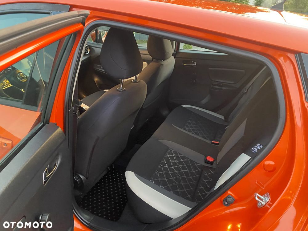Nissan Micra 1.0 Acenta - 21