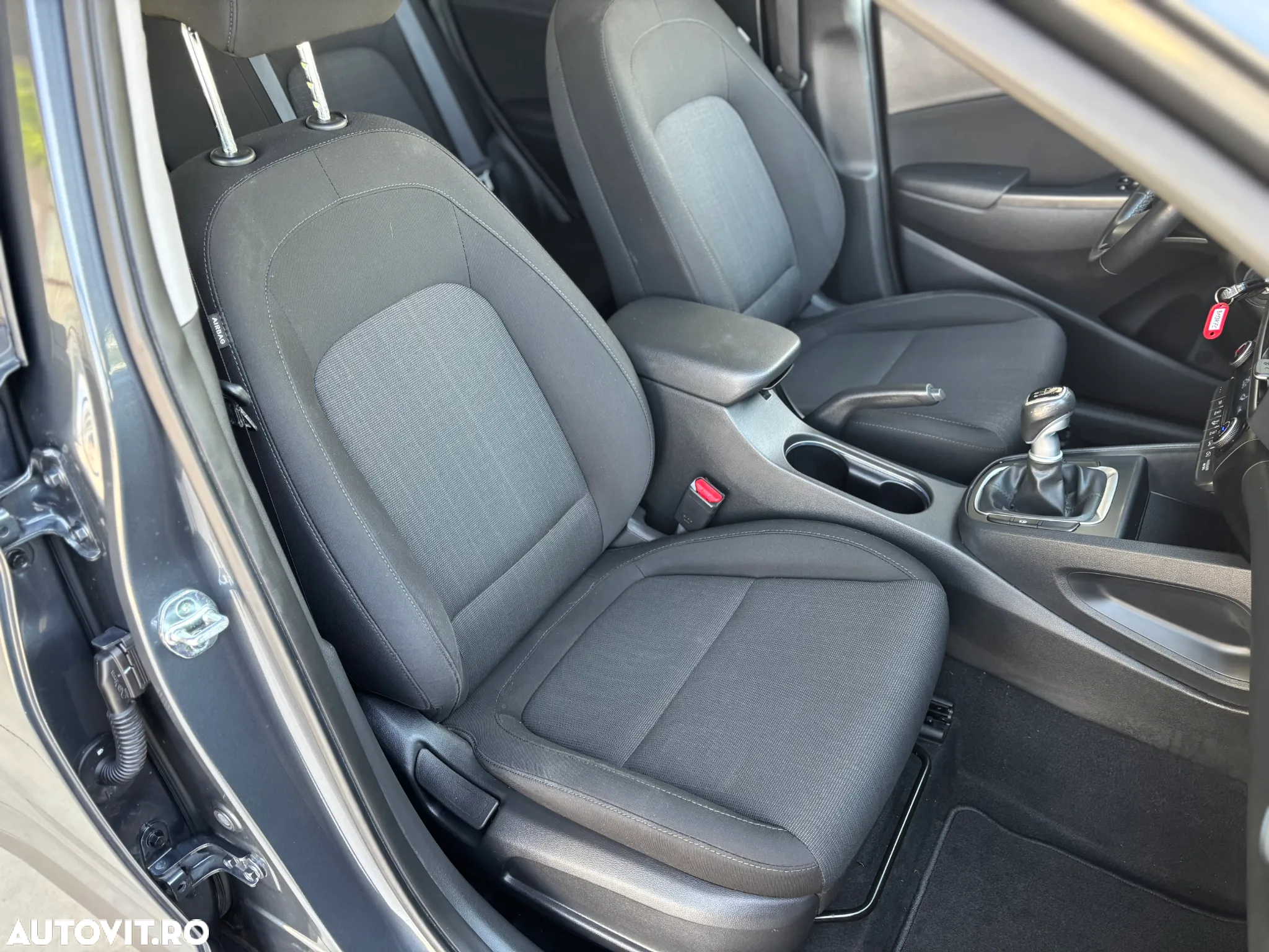 Hyundai KONA - 39