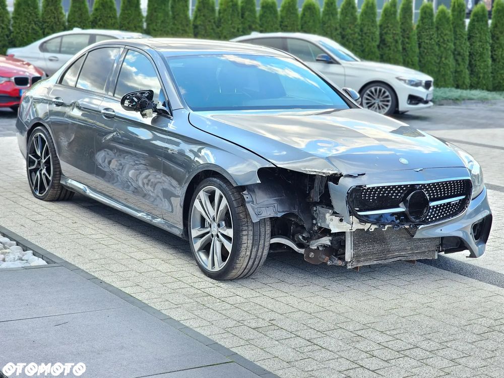Mercedes-Benz Klasa E 43 AMG 4Matic 9G-TRONIC - 20