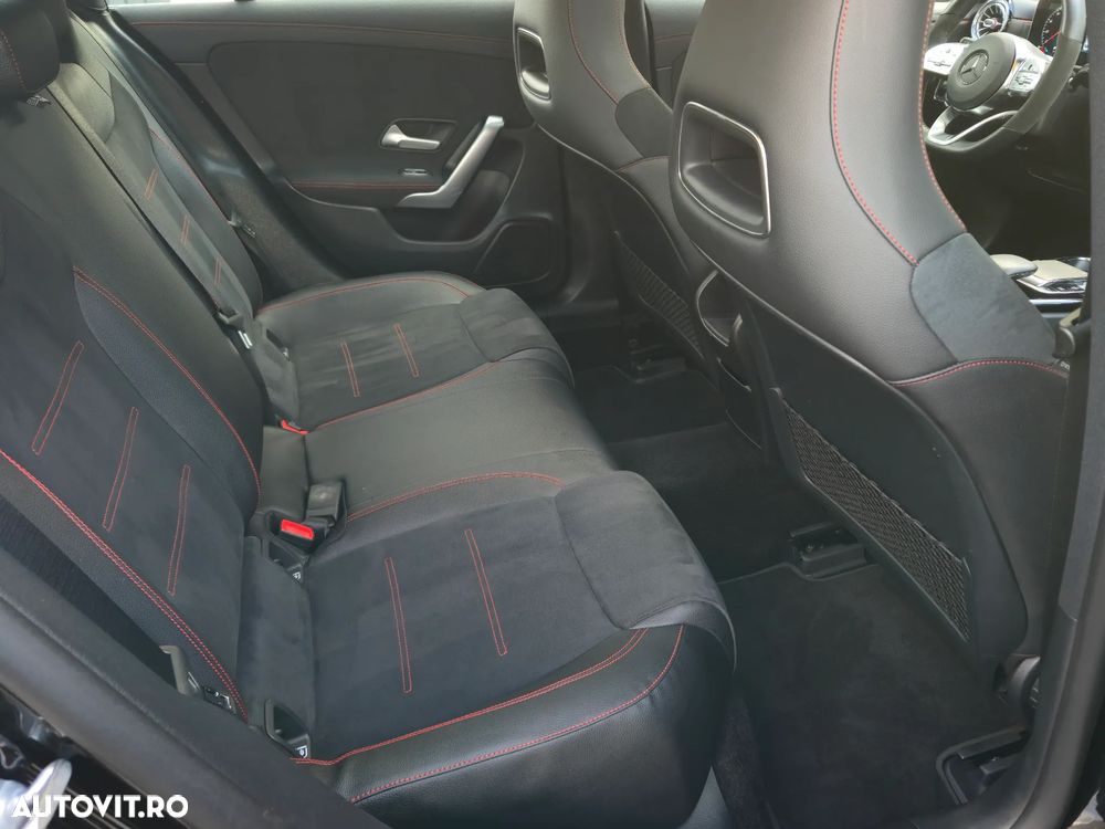 Mercedes-Benz CLA 220 4Matic 8G-DCT AMG Line Advanced Plus - 25