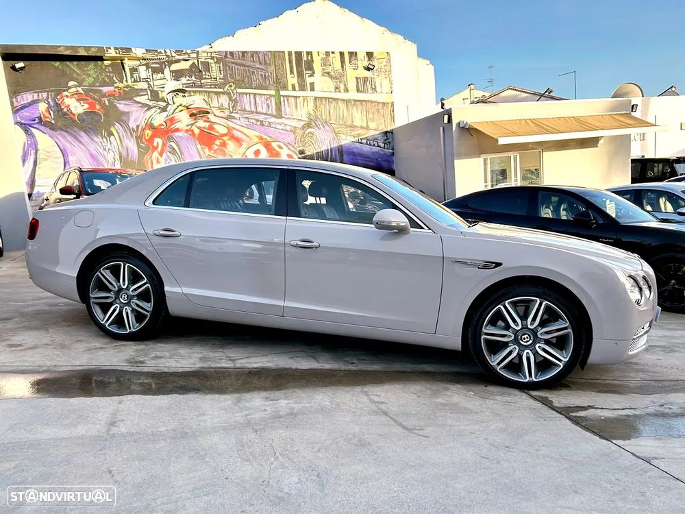 Bentley Continental Flying Spur - 2