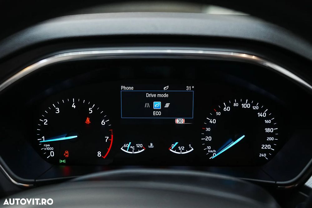Ford Focus 1.0 EcoBoost MHEV Titanium - 25