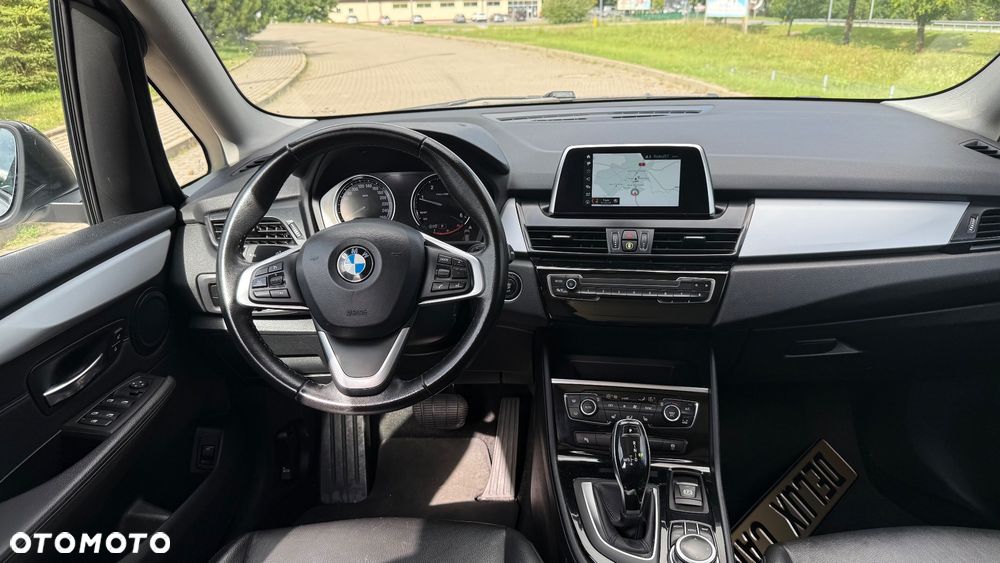 BMW Seria 2 218d Luxury Line sport - 9