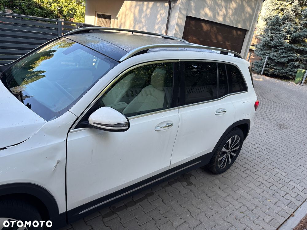 Mercedes-Benz GLB - 22