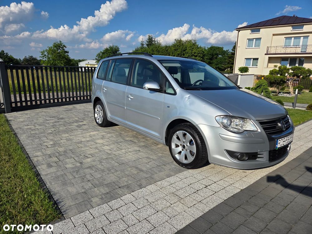 Volkswagen Touran 2.0 TDI Q-Line - 3