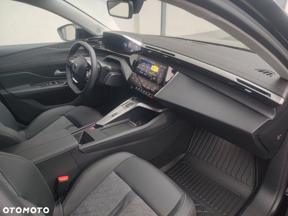 Peugeot 408 1.2 PureTech Allure Pack S&S EAT8 - 24