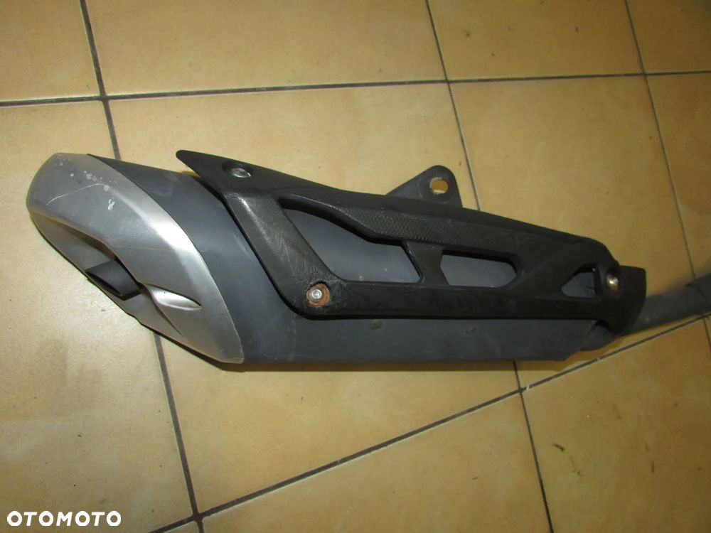 Benelli BN 125 tłumik wydech - 2
