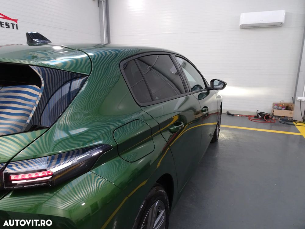 Peugeot 308 1.2L PureTech 130 S&S EAT8 Allure - 17