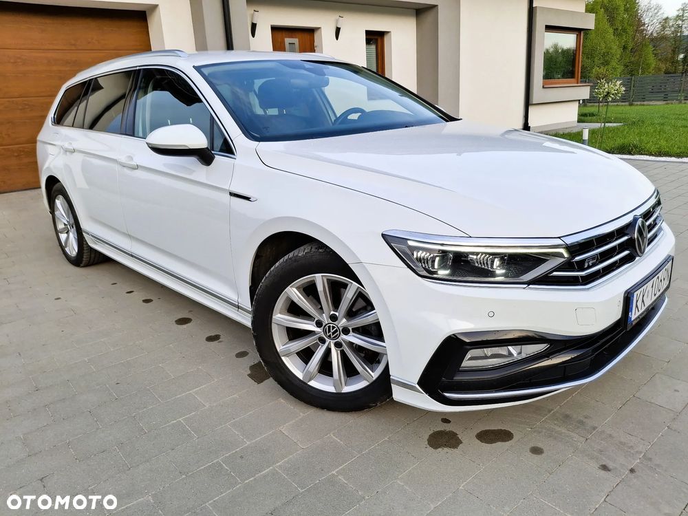 Volkswagen Passat Variant 2.0 TDI SCR DSG 4Motion Elegance - 29