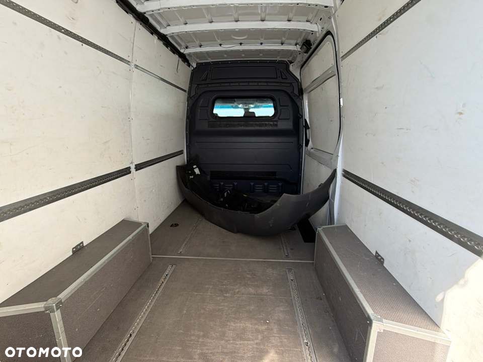 Mercedes-Benz Sprinter 317 - 33