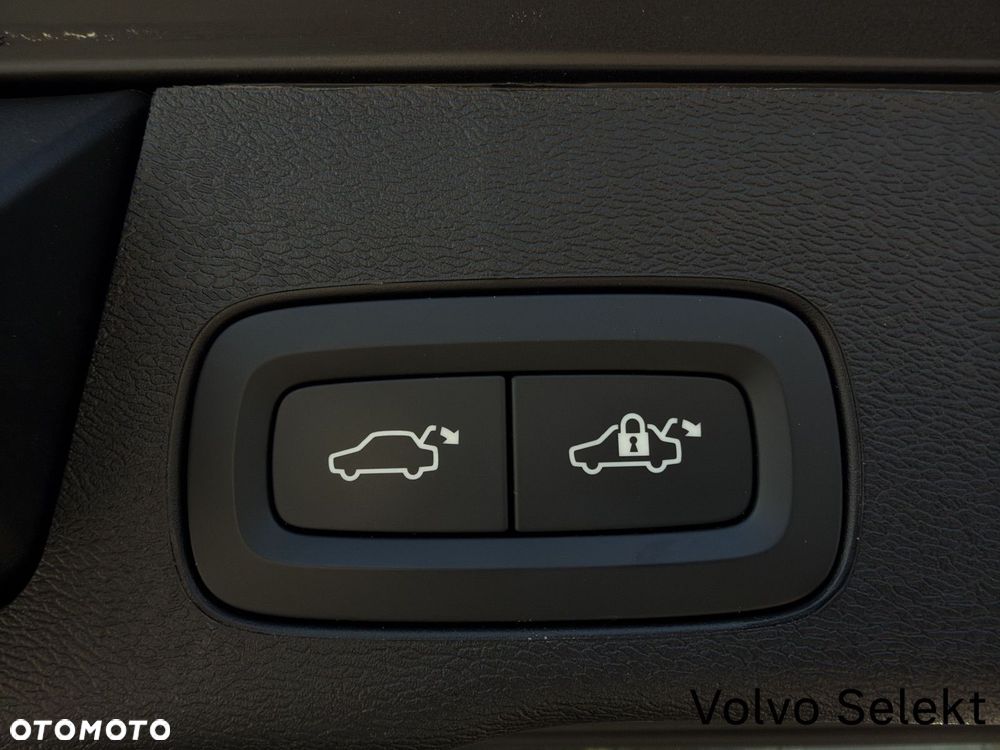 Volvo XC 60 2025