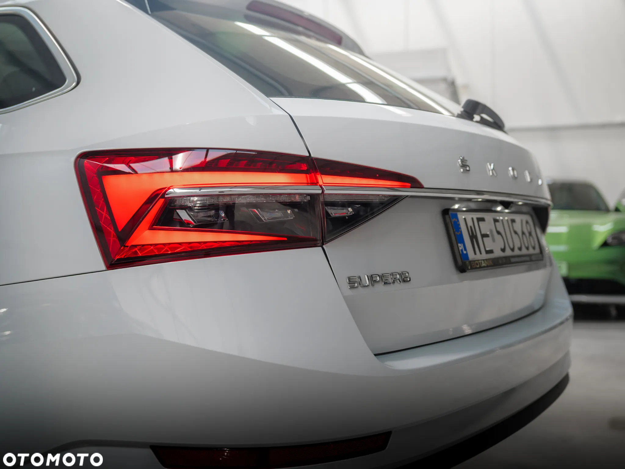 Skoda Superb 2.0 TDI SCR Ambition DSG - 8