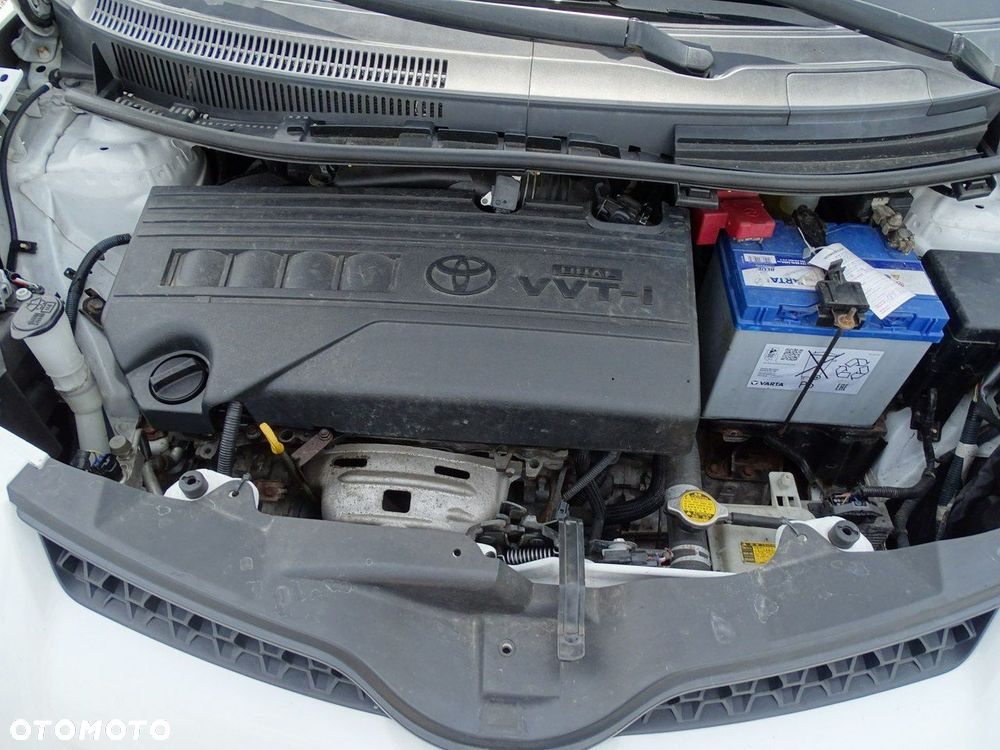 Toyota Urban Cruiser - 15