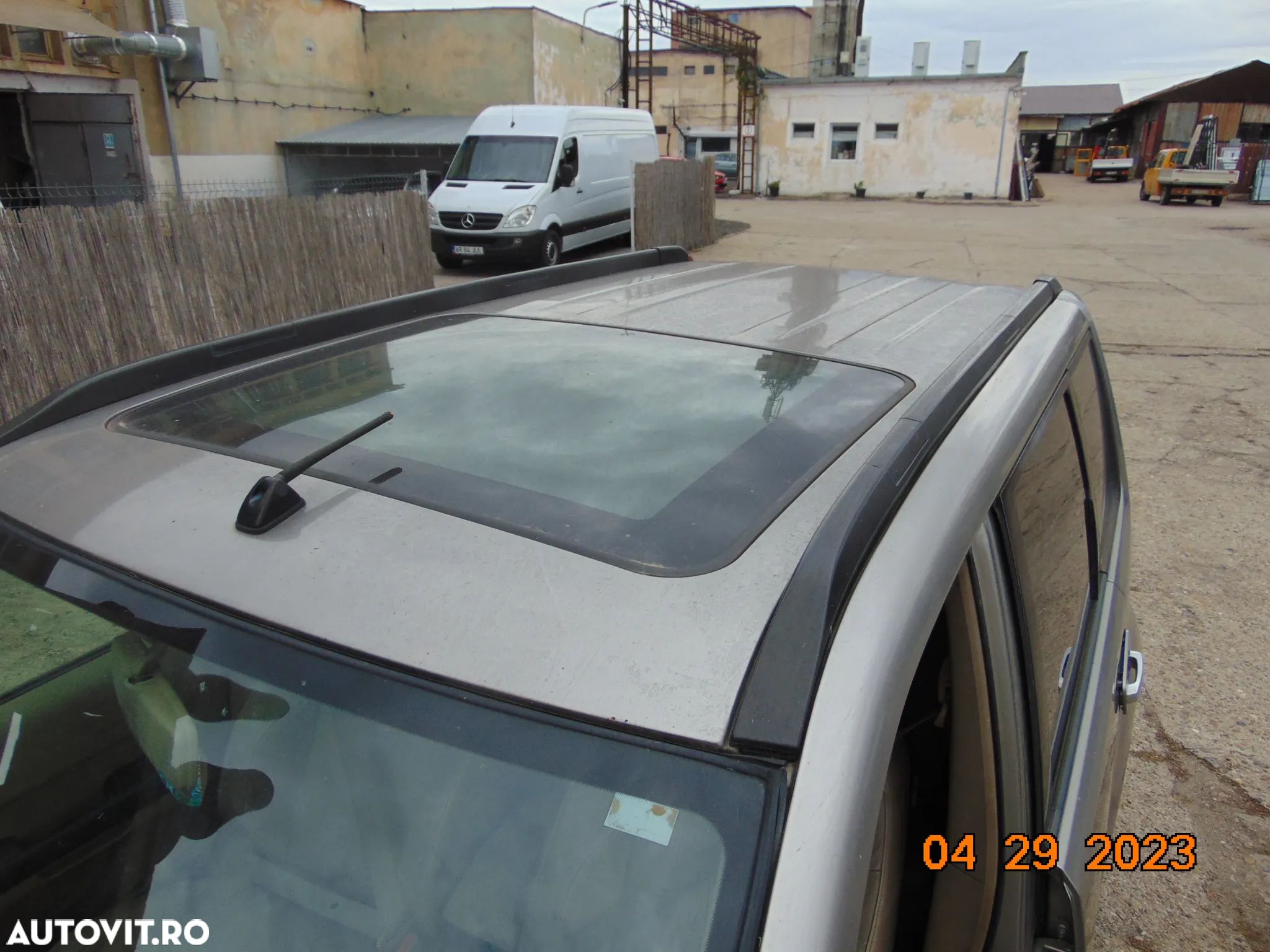 Trapa Nissan X Trail t30 an 2001-2007 trapa completa turela plafon sticla - 1