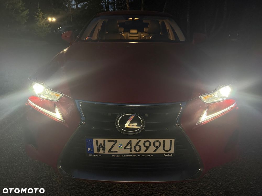 Lexus IS 200t Elegance - 9