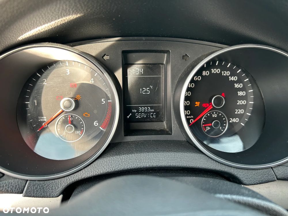 Volkswagen Golf VI 1.6 TDI Comfortline - 26