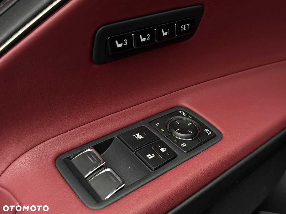 Lexus LC 500 Hokkaido - 34