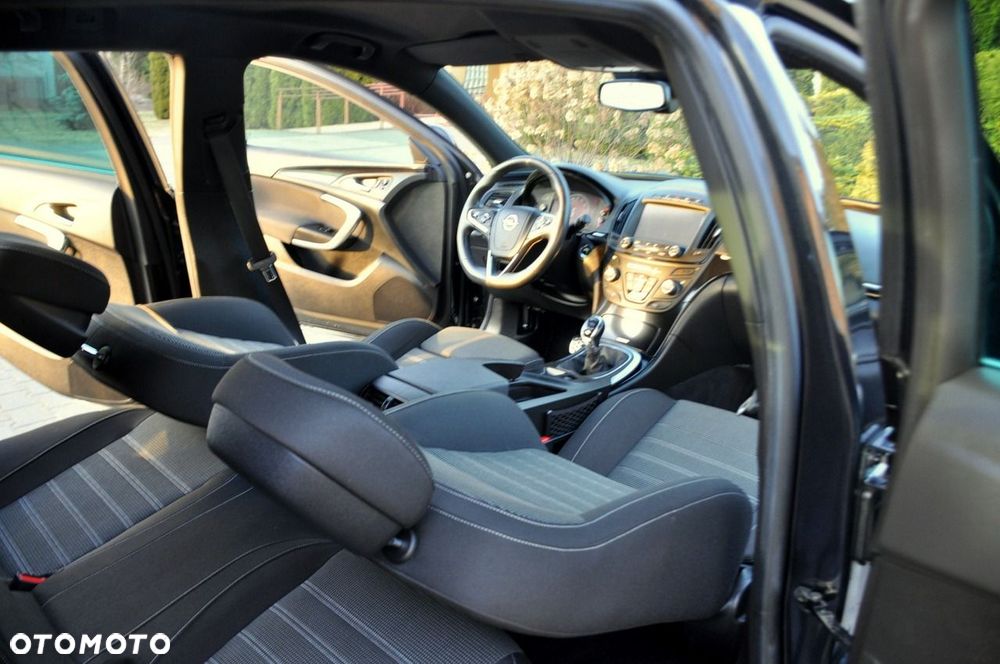 Opel Insignia - 23