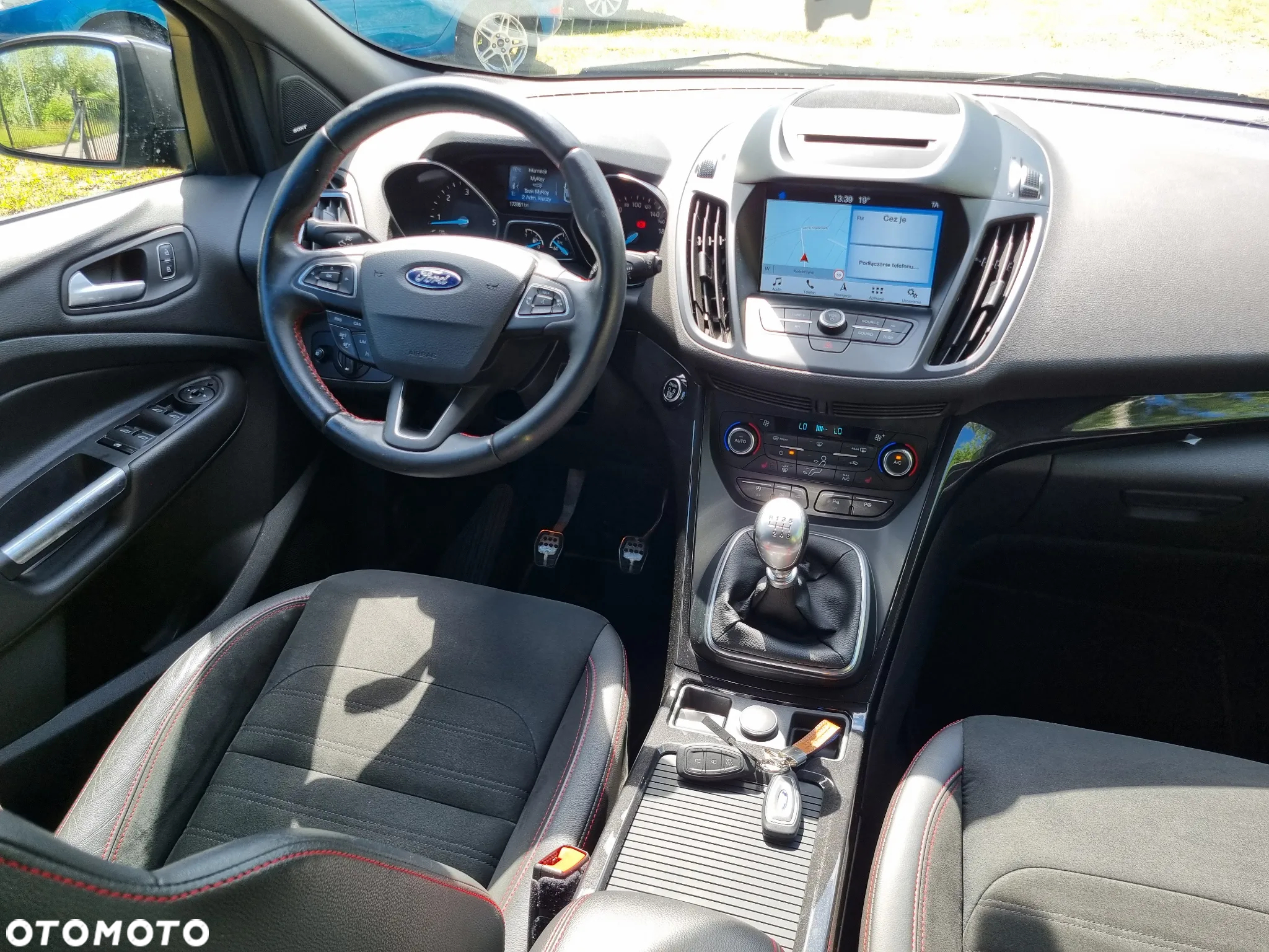 Ford Kuga 2.0 TDCi AWD ST-Line - 22