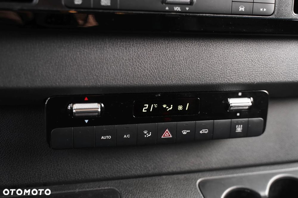 Mercedes-Benz Sprinter 315 Furgon - 24