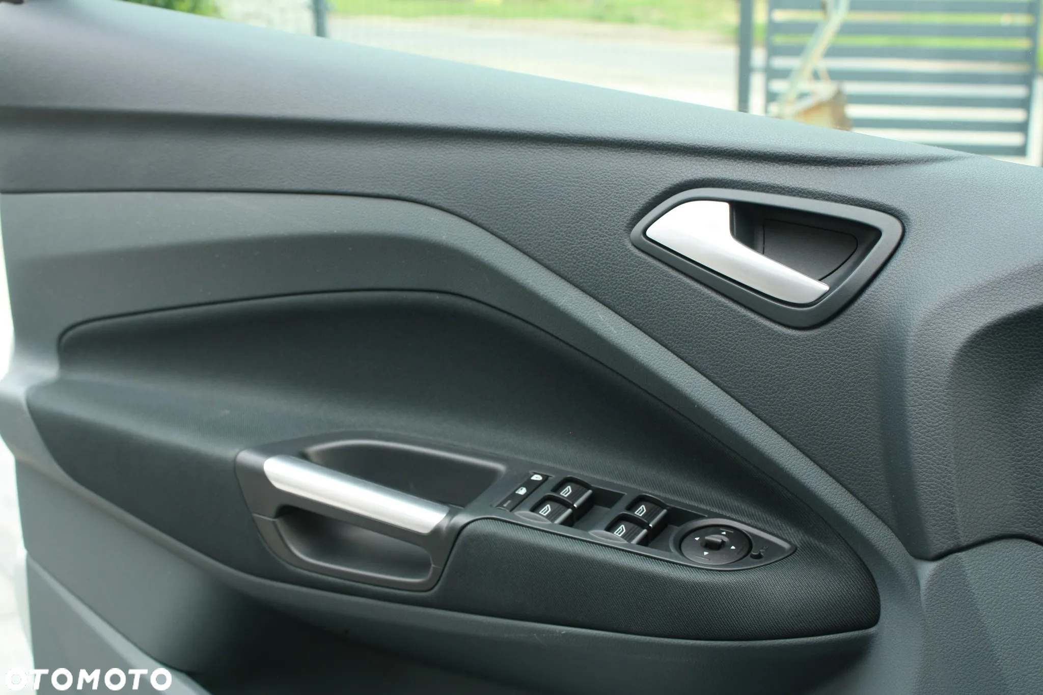 Ford Grand C-MAX 1.6 TDCi Start-Stop-System SYNC Edition - 36