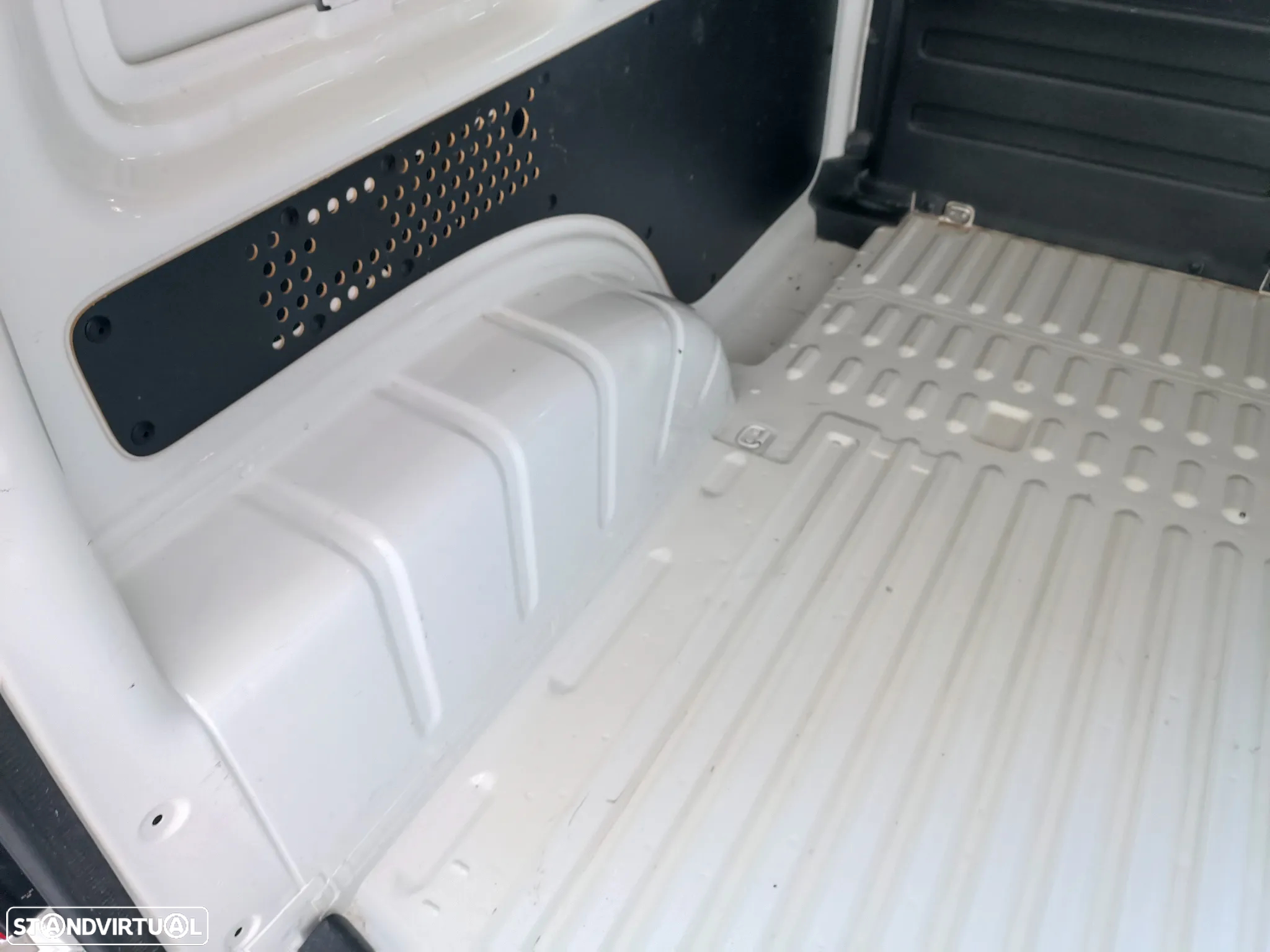 VW CADDY 2.0 TDI apenas 180 mil , nova - 11