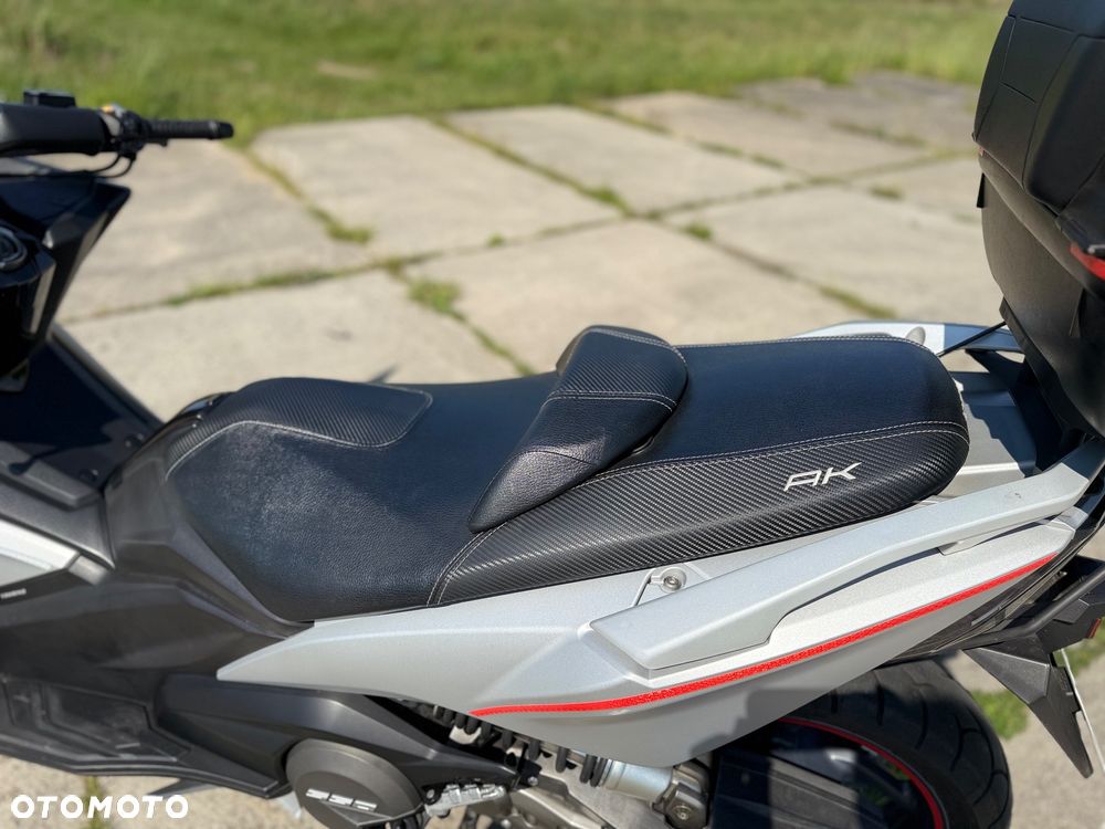 Kymco AK 550 - 9
