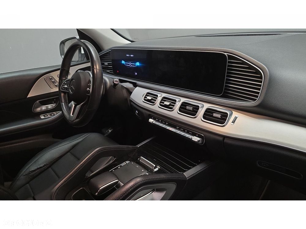 Mercedes-Benz GLE - 28