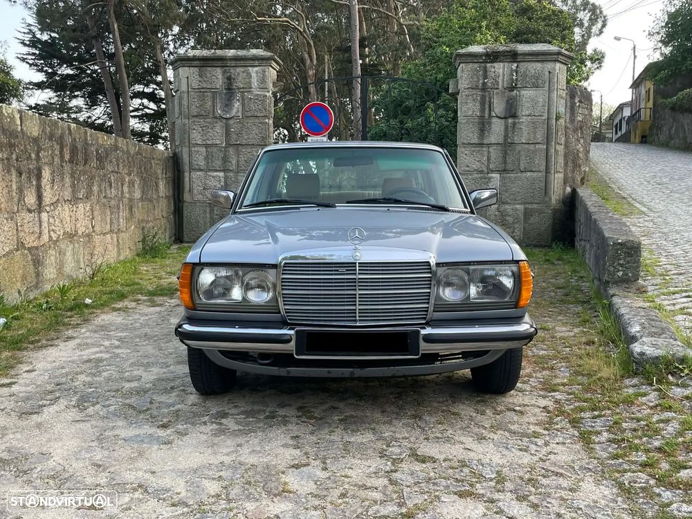 Mercedes-Benz W123 (1976-1986) - 2