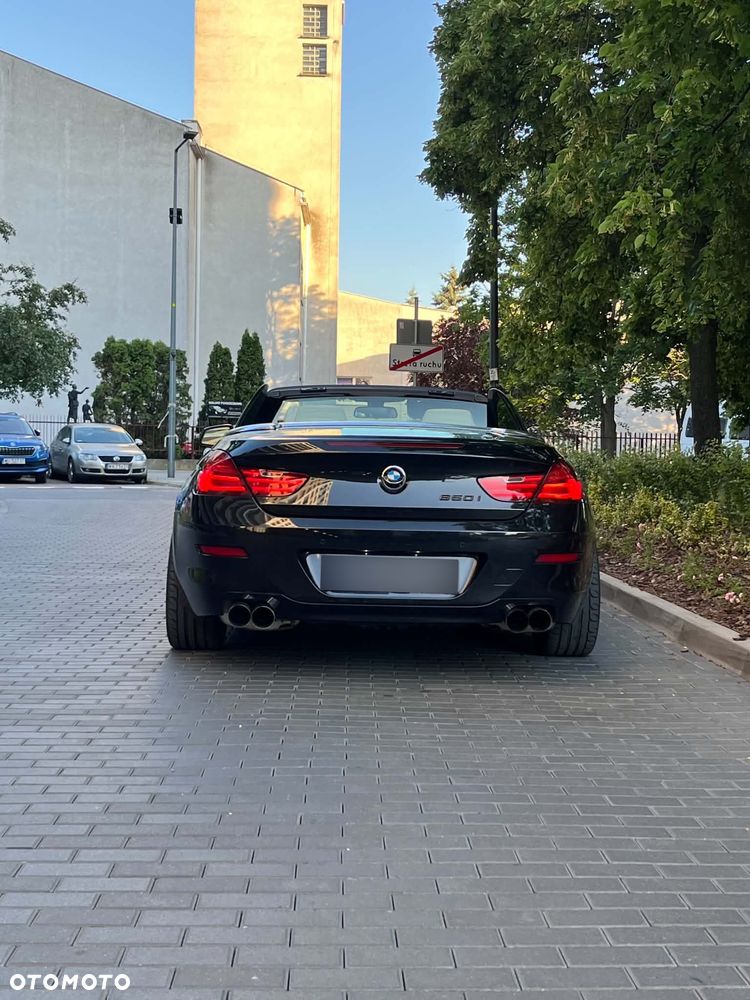 BMW Seria 6 650i - 8