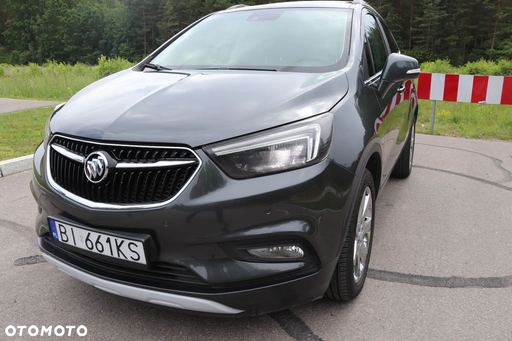 Buick Encore - 2