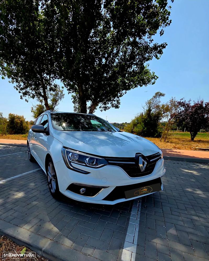 Renault Mégane Sport Tourer ver-1-3-tce-gt-line-edc - 1