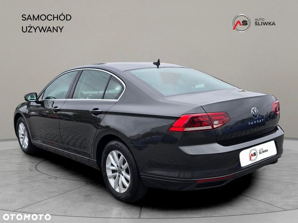 Volkswagen Passat 2022