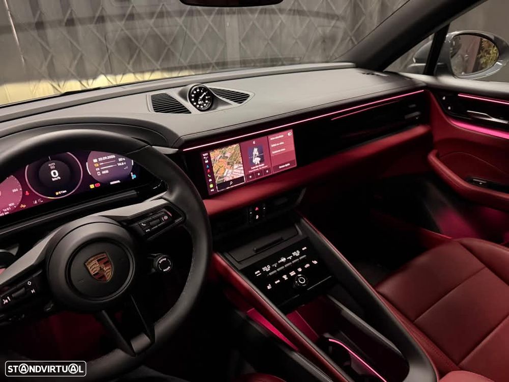 Porsche Macan Electric 4S - 10