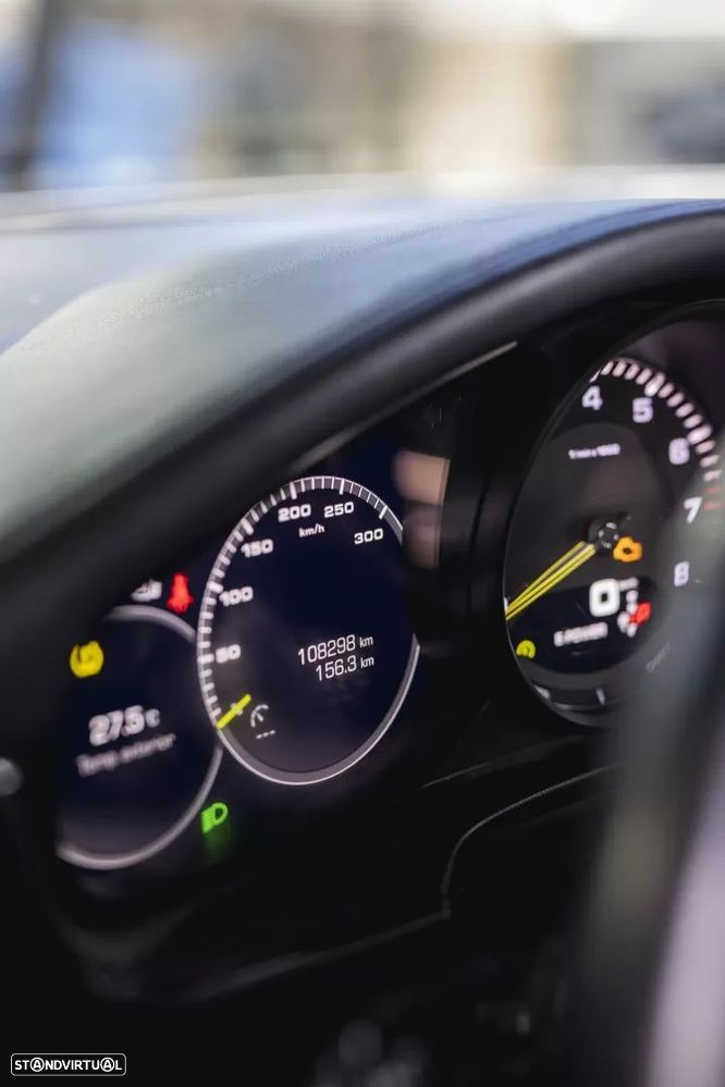 Porsche Panamera 4 E-Hybrid - 19