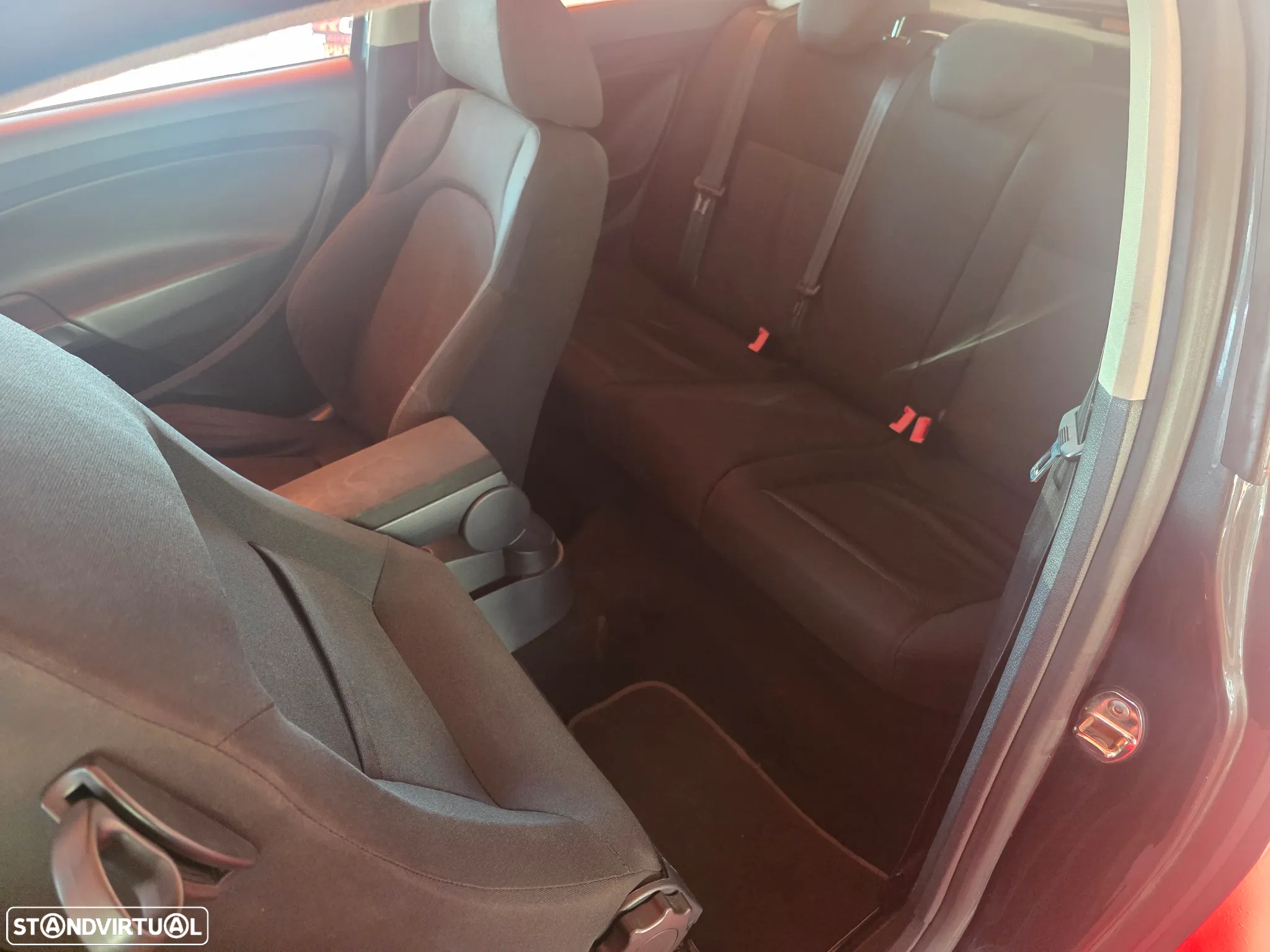 SEAT Ibiza SC 1.6 TDi Sport DPF - 25