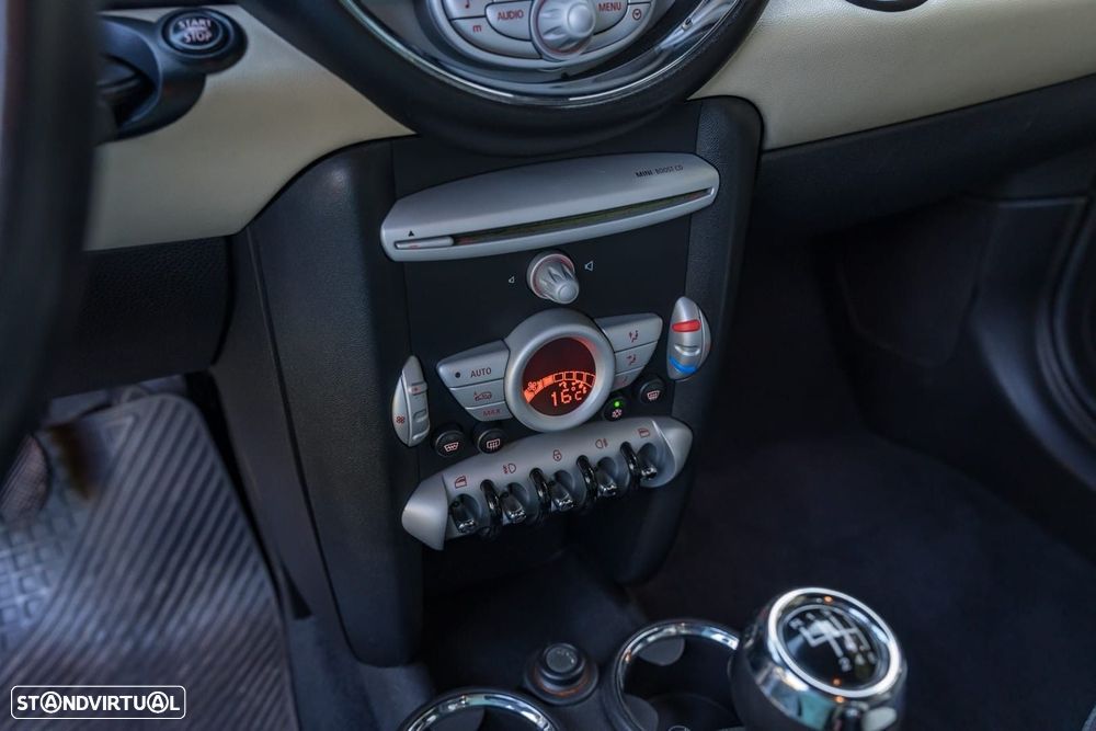 MINI 3 Portas Cooper D - 40