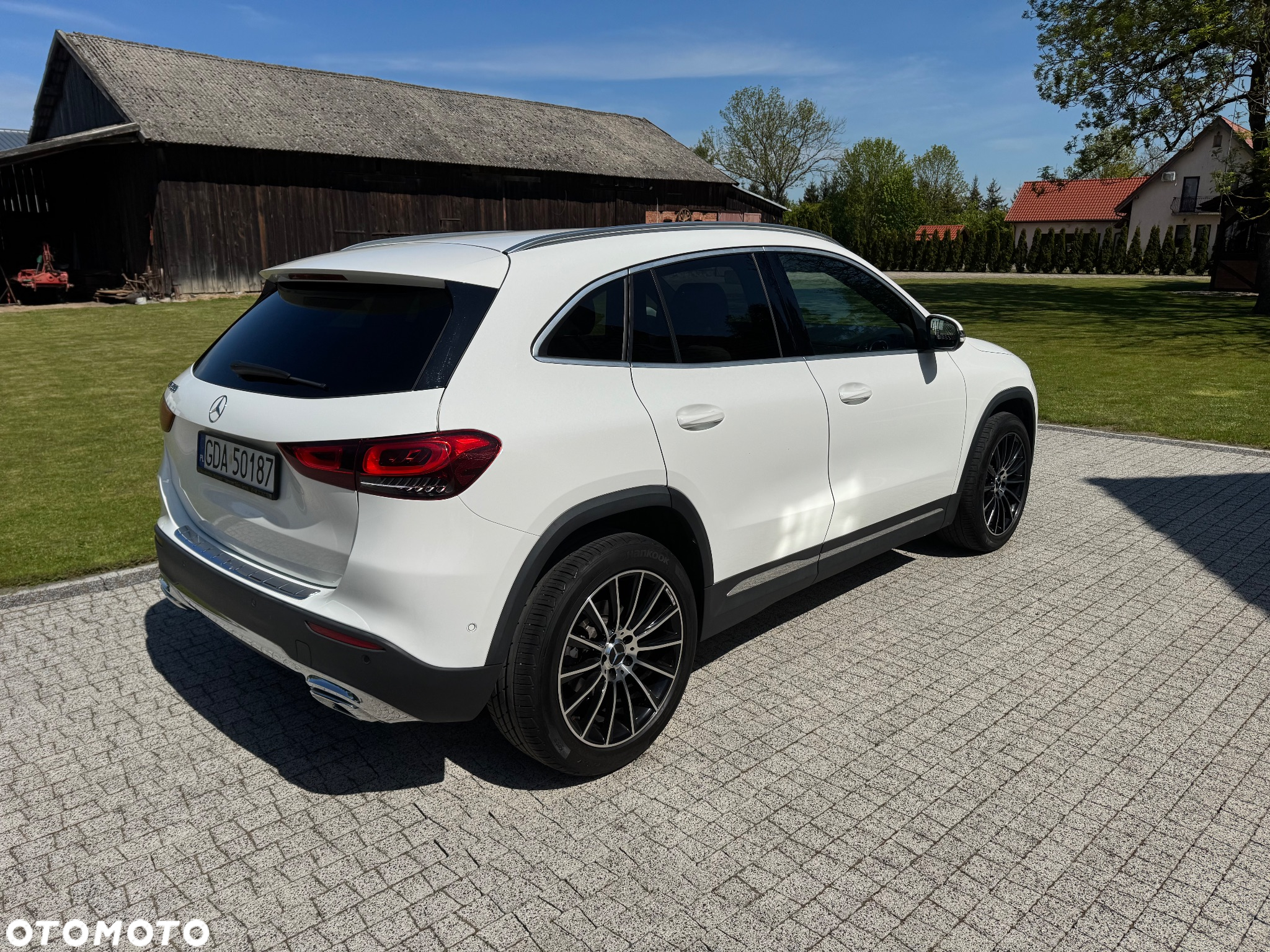 Mercedes-Benz GLA 200 - 30