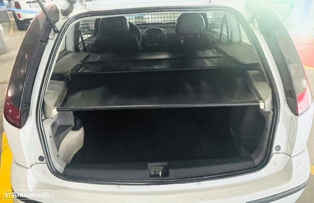 Opel Corsa C-Van - 9
