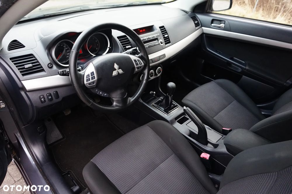 Mitsubishi Lancer - 24