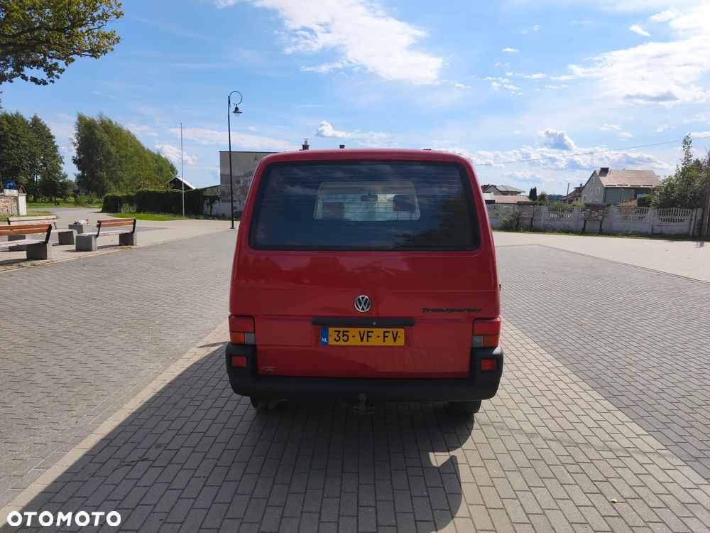 Volkswagen Transporter - 11