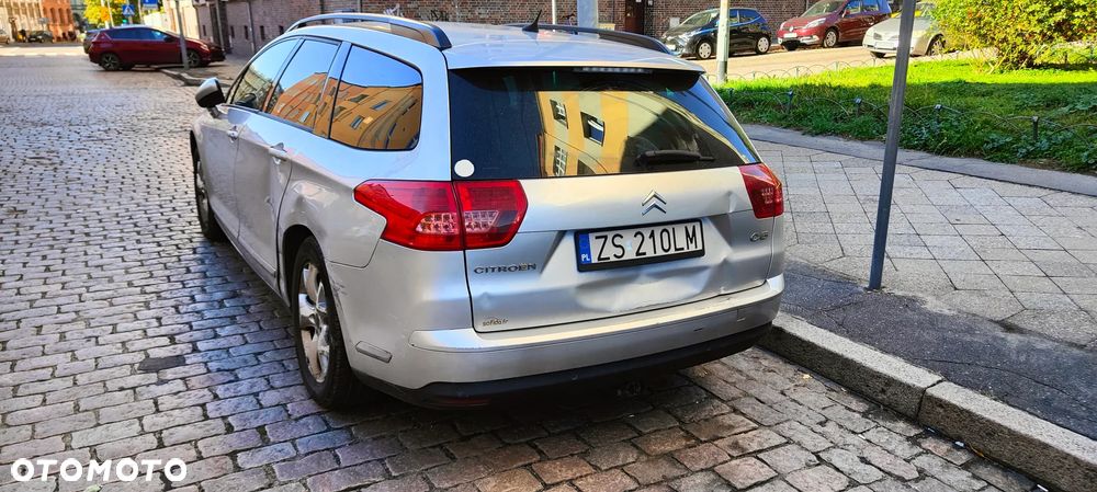 Citroen C5 2011 photo 2