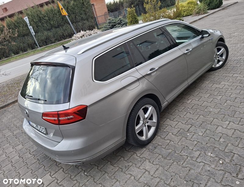 Volkswagen Passat - 4