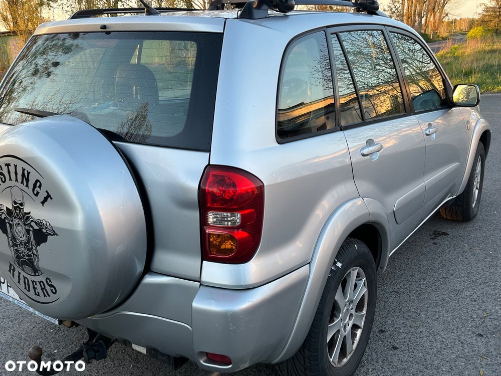 Toyota RAV4 2.0 D-4D 4x4 - 7